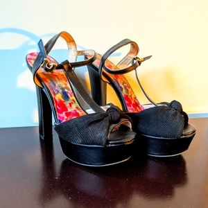 Platform sandals